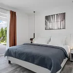 Giovannina Split Апартаменты Подстрана